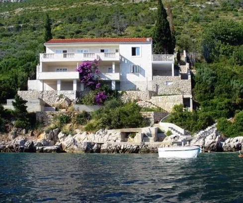 Stone Seafront House near Dubrovnik