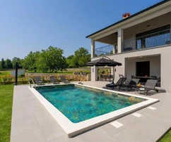 Istria, Labin: Vila s bazénom na okraji obce