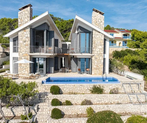 Luxusvilla direkt am Meer in Blato zu verkaufen in Kroatien