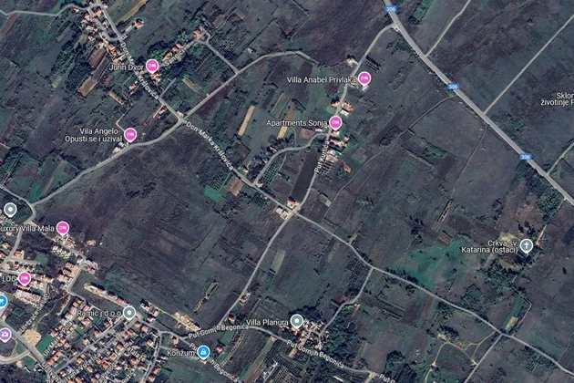 Terreno edificabile in vendita a Privlaka