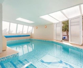 Casa familiare con vista mare disponibile a Podstrana in Croazia