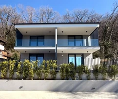 NOUVEL APPARTEMENT AVEC JARDIN, À 170 M DE LA PLAGE !