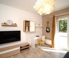 Lovran, apartamento de dos habitaciones con hermosa terraza y vistas al mar, 60 m²