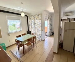 Apartamento dúplex con vista al mar, en una zona tranquila!