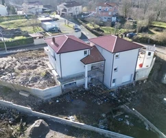 Matulji, Mučići, casa bifamiliare di nuova costruzione allo stato grezzo, appartamento di quattro locali 212 m², garage