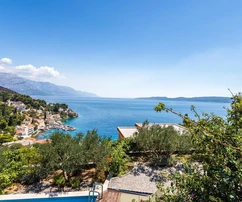 Luxusná vila s bazénom na predaj v Omiši v Chorvátsku