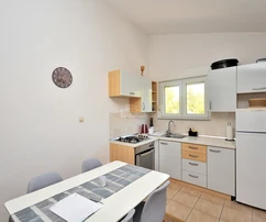 Vodice, Srima - apartamento de una habitación a 400 m de la playa