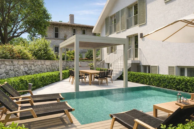 Venta Malinska - nuevo apartamento con jardín y piscina