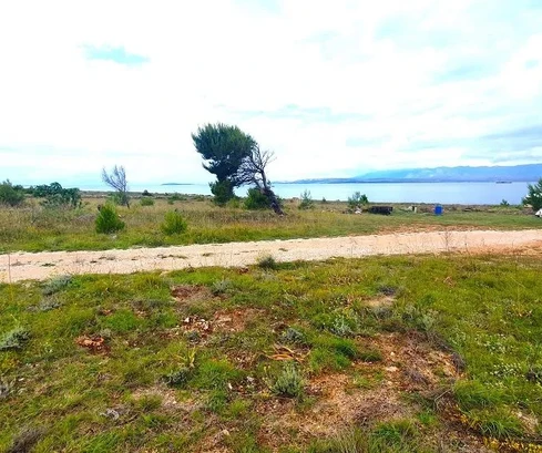 Terrain constructible à 70 mètres de la mer