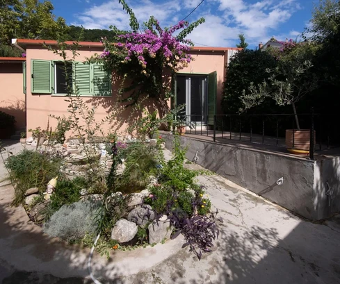 Maison individuelle à vendre dans le quartier paisible de Split Meje en Croatie