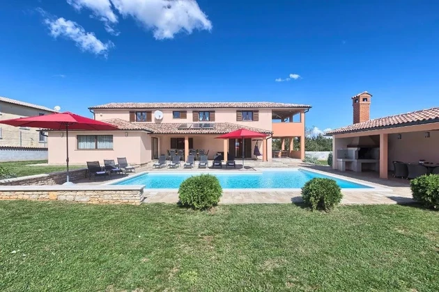 Istria, Barban - Residencia espaciosa con piscina
