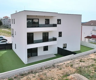 Vodice S1 byt so záhradou, 172,73 m2 na tichej lokalite