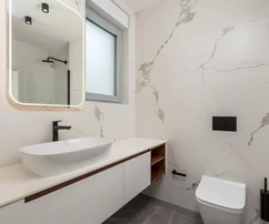 Appartement de trois chambres à vendre avec vue panoramique sur Opatija en Croatie