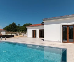 Istrie, Majkusi, nouvelle construction de luxe avec piscine sur un terrain de 868 m²