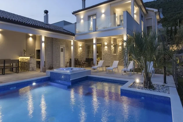 Contemporary Villa With A Pool - Labin, Istria Region