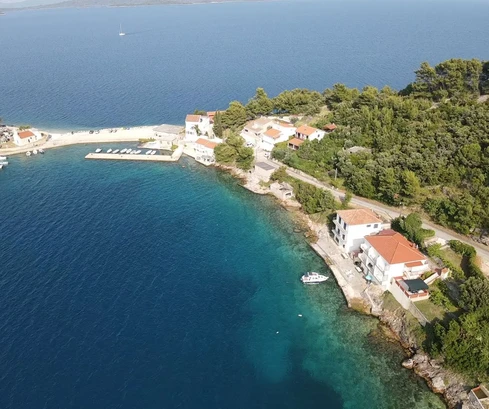 First row apartment house Savar Dugi otok