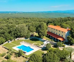 Istria, Labin: Rodinný hotel s reštauráciou a bazénom