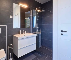 Vila s bazénom a výhľadom na more na predaj v Chorvátsku