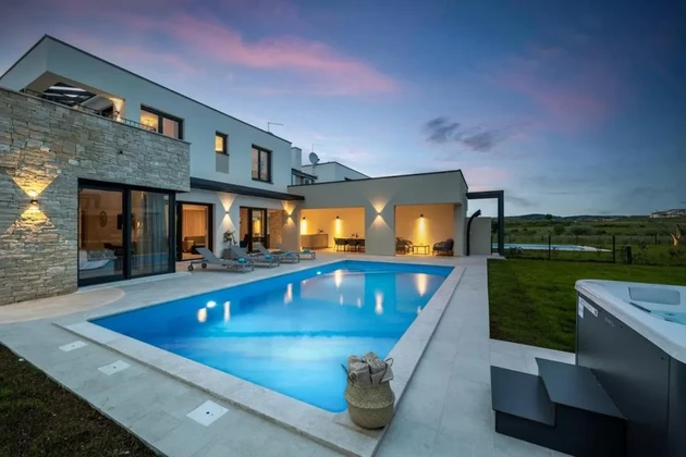 Istria, Brtonigla: Luxusná vila s výhľadom