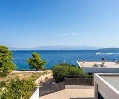 Villa for sale with a pool and sea view on Šolta in Croatia
