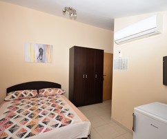 Casa con due appartamenti in vendita a Vodice