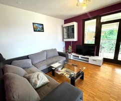 APPARTEMENT MEUBLÉ DANS UN EMPLACEMENT ATTRACTIF, À 200 M DE LA MER !