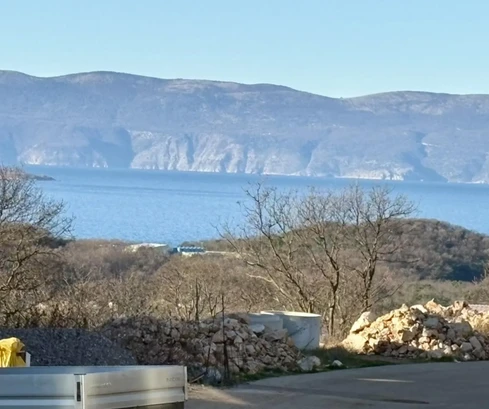 Maisonette-Wohnung mit Pool in Njivice zu verkaufen in Kroatien