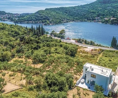 Villa bianca fronte mare con terreno extra – Dubrovnik