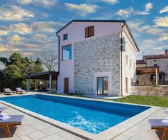 Lovely villa with a pool close to the sea, Istria, Umag