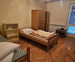 Maison individuelle avec une cour spacieuse à vendre à Lovran en Croatie