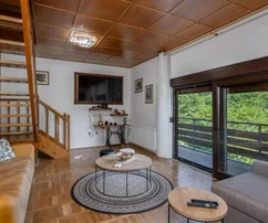 Gorski kotar, Brod na Kupi, w pełni umeblowany dom 250 m², jacuzzi, garaż