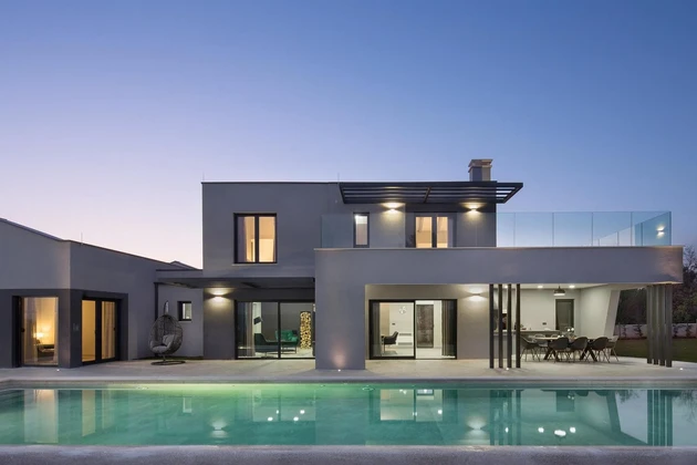 Villa for sale with pool and sauna in Vodnjan in Croatia