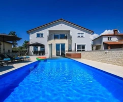 Kaštelir, Istrie – Luxusní vila s bazénem, blízko moře