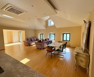 Amplio apartamento en venta con vista al mar en Opatija, Croacia