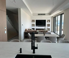 Moderne Villa mit Panoramablick aufs Meer steht zum Verkauf in Kroatien