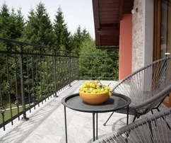 Lokve, detached house with pool near Lokve Lake