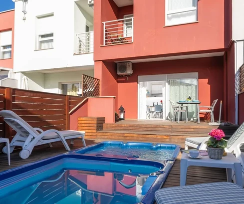 Umag, Istria – Appartamento moderno su due piani con piscina