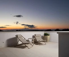 Luxusní vila v Poreči: útočiště elegance s panoramatickým výhledem na moře