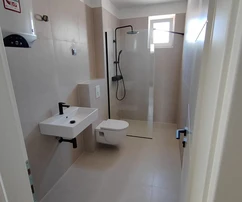 Sibenik, Grebastica, luxusní apartmán se čtyřmi ložnicemi blízko moře