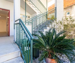 Maison individuelle à vendre à Podstrana à quelques pas de la plage en Croatie