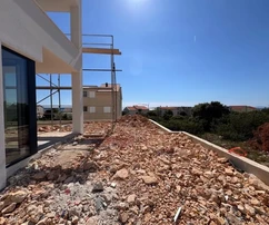 Moderní byt v novostavbě se zahradou a výhledem na moře, 70,75 m², 1VPM