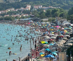 Locale commerciale Baška, 750 m2