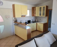 Appartement trois pièces avec garage
