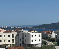 Kastel Luksic, Vierzimmer-Penthouse mit einer Nettowohnfläche von 112,08 m² und einer Dachterrasse