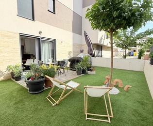 Istria, Pola: Appartamento moderno con bellissimo giardino