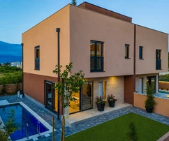 Top-Gelegenheit - Maisonettewohnung mit Dachterrasse und Pool - 400 m vom Meer entfernt