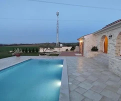 Schönes Steinhaus mit Pool, Istrien, Brtonigla