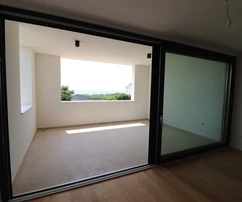 Appartement de luxe trois pièces avec vue sur la mer