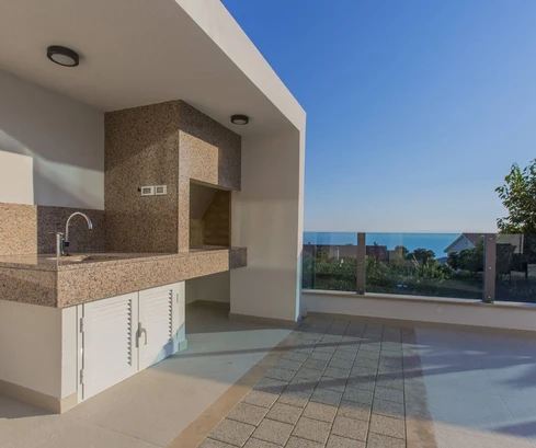 Makarskán tengerre néző luxusvilla eladó Horvátországban