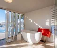 Zadarban tengerparti luxus villa eladó Horvátországban